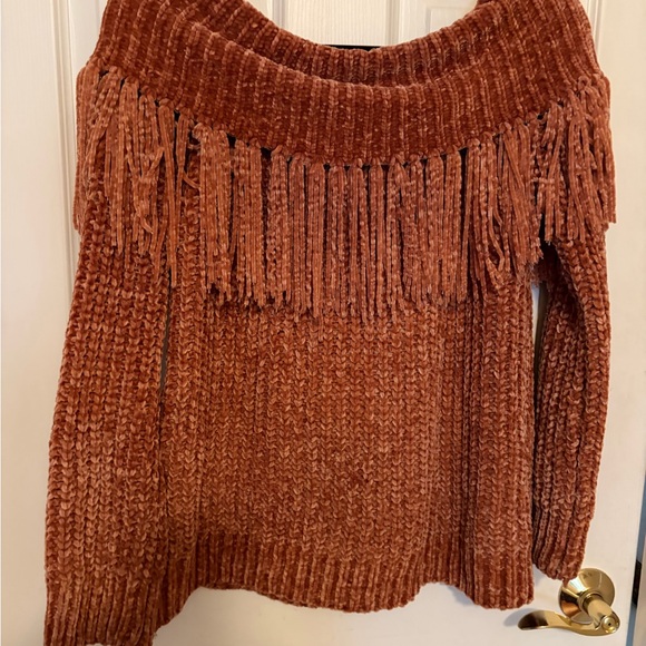 Fringed Rust Chenille Sweater - Picture 5 of 6